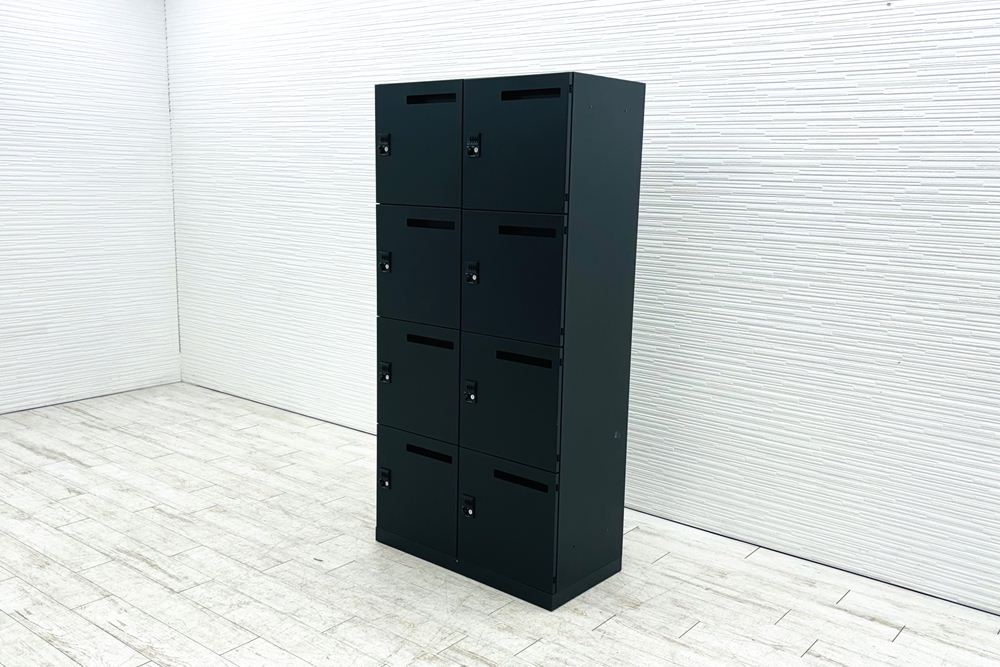 オカムラ 8人用ロッカー 中古 モバイルロッカー メール投函口 中古オフィス家具 4Z6XRY ZK25 900/450/1810 ブラックの画像