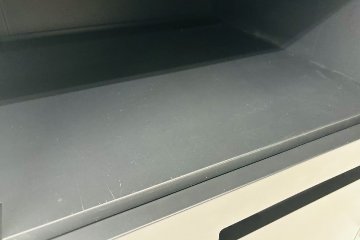 オカムラ 8人用ロッカー 中古 モバイルロッカー メール投函口 中古オフィス家具 4Z6XRY ZK25 900/450/1810 ブラックの画像