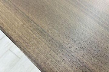 オカムラ Alt Piazza(アルトピアッツァ)シリーズ 中古 ミーティングテーブル 休憩室用テーブル カフェテーブル 中古オフィス家具 750/600/720の画像