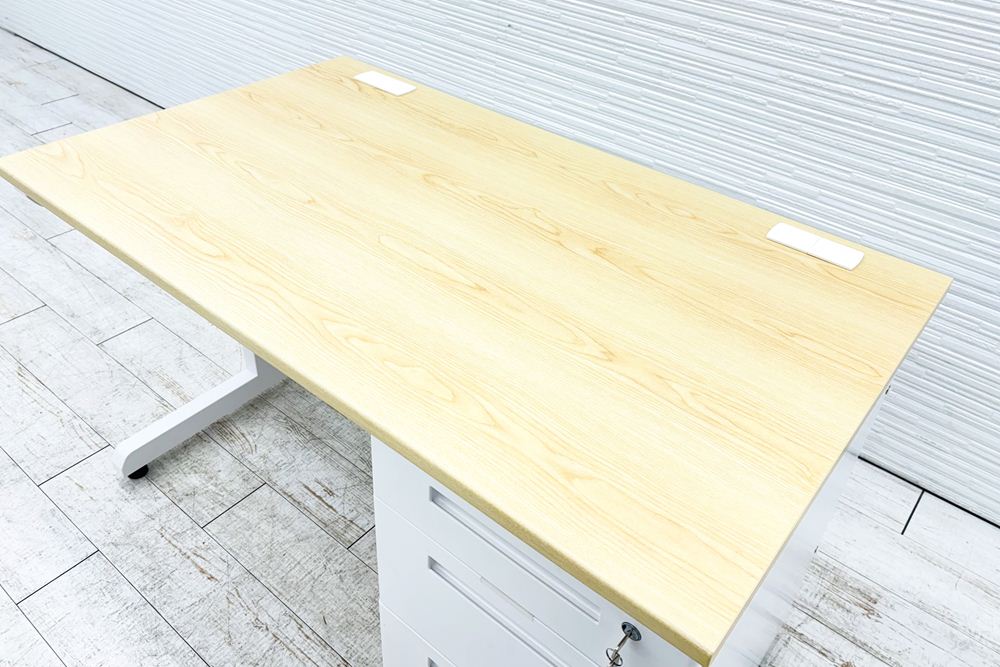 新品デスク 新品机 片袖机 片袖デスク スチールデスク 事務机 オフィスデスク 中古オフィス家具 1200/700/700 NA/WH/WHの画像
