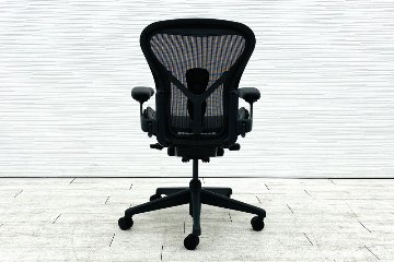 【未開封未使用品】 ハーマンミラー アーロンチェア リマスタード Aサイズ フル装備 中古 Herman Miller Aeron Chairs 中古オフィス家具 グラファイトの画像