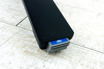 コクヨ ビエナ カフェテーブル 中古 ミーティングテーブル 角テーブル 幅900 中古オフィス家具 キャスター脚 900/900/720の画像