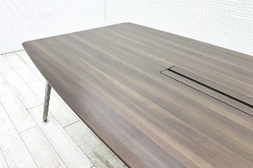 オカムラ プリシード 中古 小型会議テーブル 幅2400 ミーティングテーブル 会議机 中古オフィス家具 舟形天板 2400/1200/720の画像
