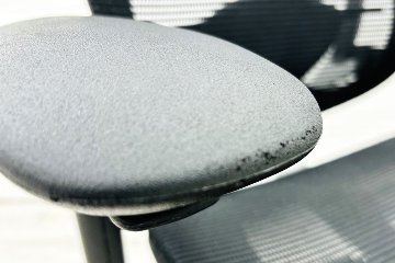 コンテッサチェア オカムラ 中古 OKAMURA Contessa メッシュ 可動肘 中古オフィス家具 高機能チェア ブラックの画像