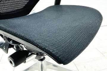 バロンチェア 中古 オカムラ OKAMURA Baron ブラック 可動肘 ハイバック ポリッシュフレーム 中古オフィス家具 メッシュの画像