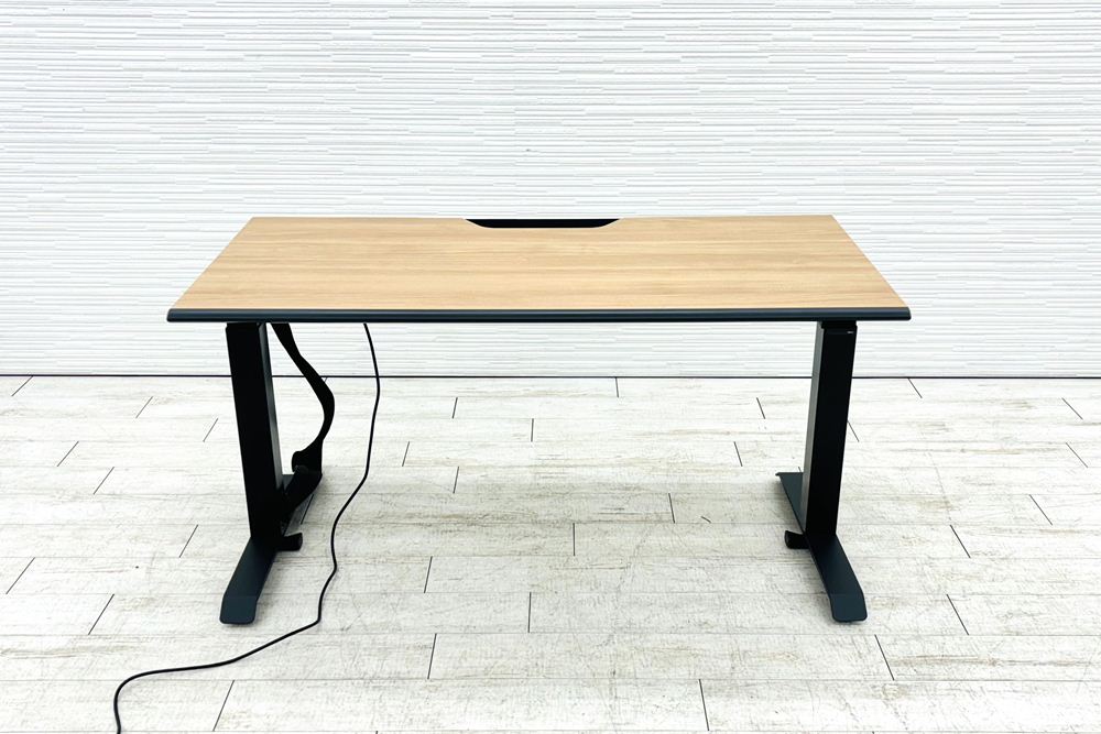 コクヨ シークエンス 幅1350 SEQUENCE 電動昇降デスク 中古デスク 中古机 中古オフィス家具 1350/675/630～1290の画像