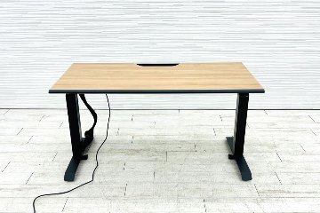 コクヨ シークエンス 幅1350 SEQUENCE 電動昇降デスク 中古デスク 中古机 中古オフィス家具 1350/675/630～1290の画像