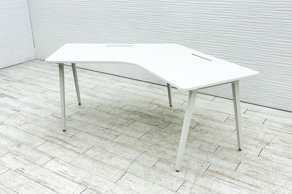 内田洋行 レムナ ブーメランデスク 中古 120° 1200mm UCHIDA 事務机 中古オフィス家具 1200/1200(700)/720の画像