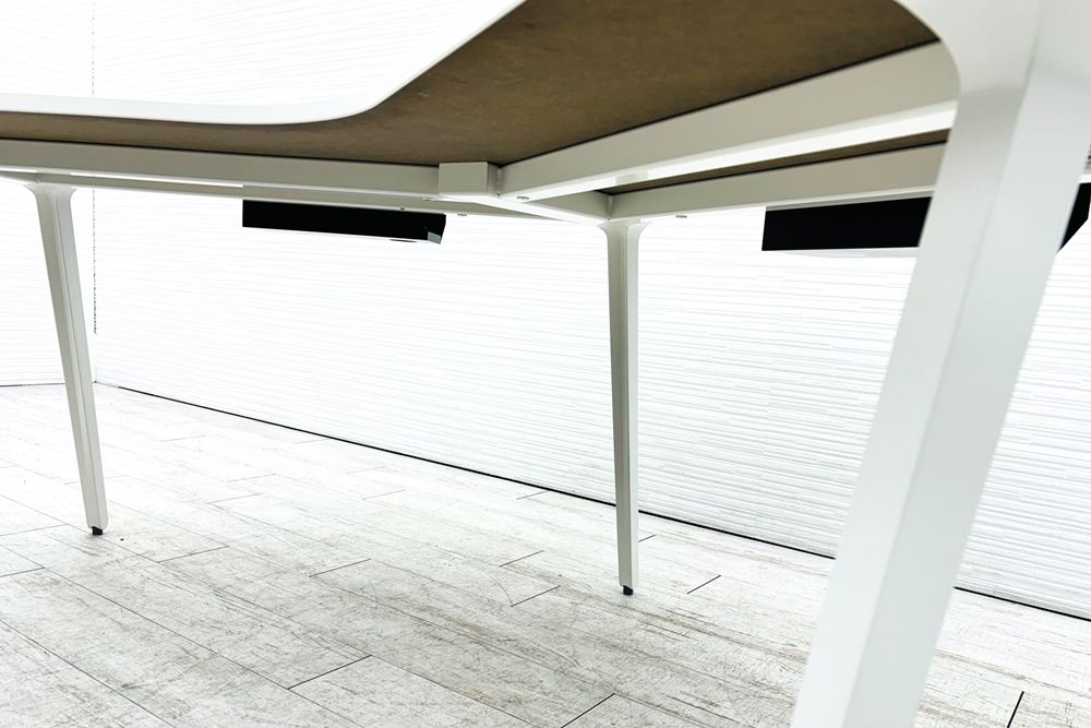 内田洋行 レムナ ブーメランデスク 中古 120° 1200mm UCHIDA 事務机 中古オフィス家具 1200/1200(700)/720の画像
