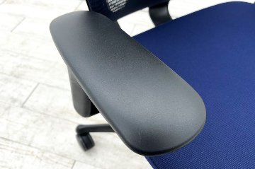 オカムラ コンテッサセコンダ 中古 2020年製 Contessa seconda CC83MS-FPC4 コンテッサチェア 中古オフィス家具 ダークブルーの画像