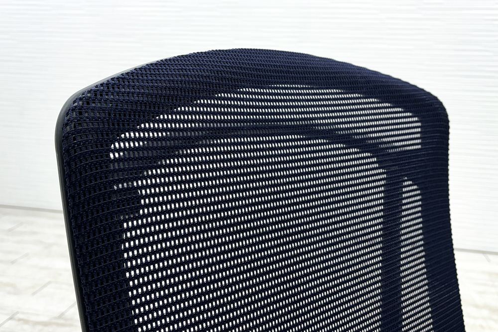 コンテッサチェア オカムラ 中古 2018年製 コンテッサ 座クッション 可動肘 中古オフィス家具 高機能チェア ダークブルーの画像