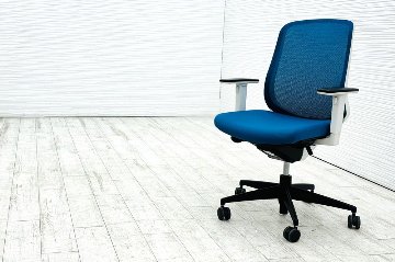 コクヨ シロッコチェア 中古 Scirocco(シロッコ)シリーズ 可動肘 KOKUYO 中古オフィス家具 ターコイズブルーの画像