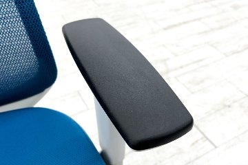 コクヨ シロッコチェア 中古 Scirocco(シロッコ)シリーズ 可動肘 KOKUYO 中古オフィス家具 ターコイズブルーの画像