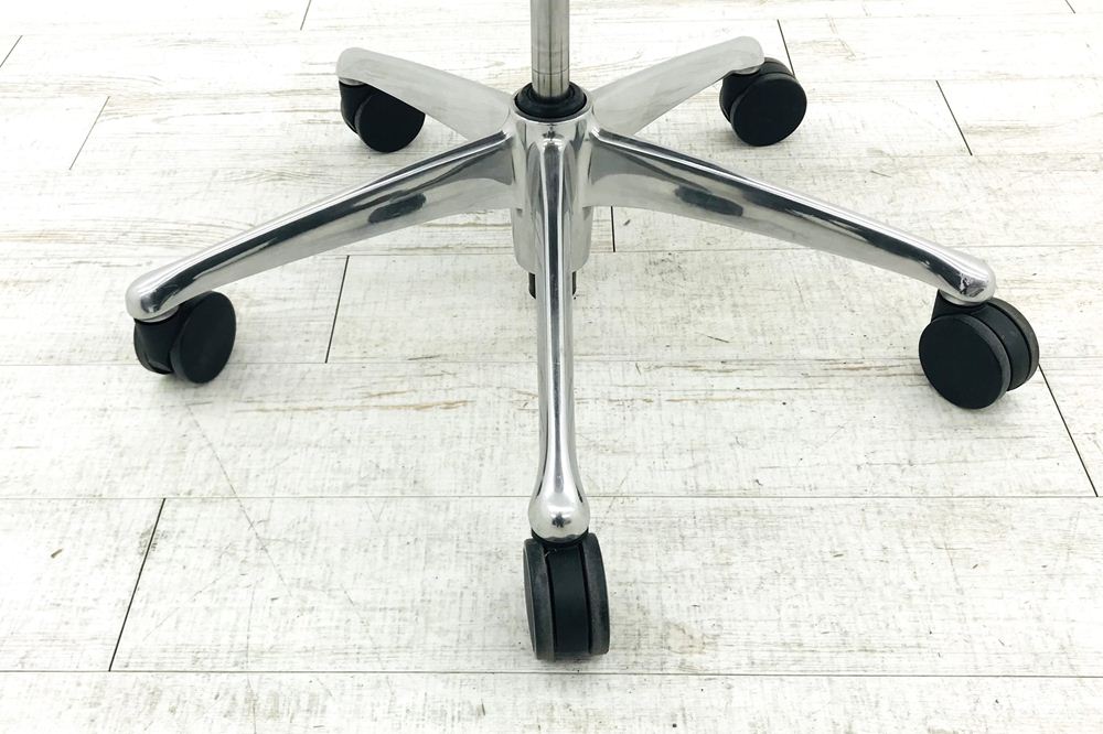 サブリナチェア 中古 オカムラ OKAMURA Sabrina 2016年製 ハイバック メッシュ 中古オフィス家具 事務椅子 ブラックの画像