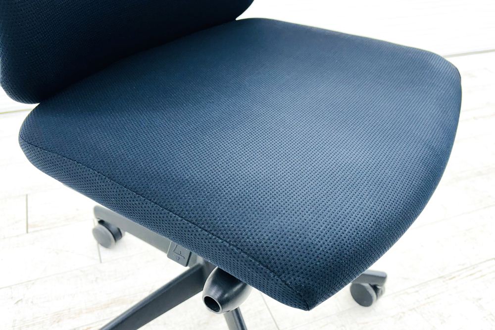 コクヨ ウィザードチェア 中古 KOKUYO Wizard クッション 肘無 中古事務椅子 中古オフィス家具 ブラックの画像