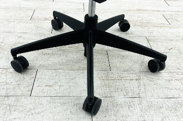 コクヨ ウィザードチェア 中古 KOKUYO Wizard クッション 肘無 中古事務椅子 中古オフィス家具 ブラックの画像