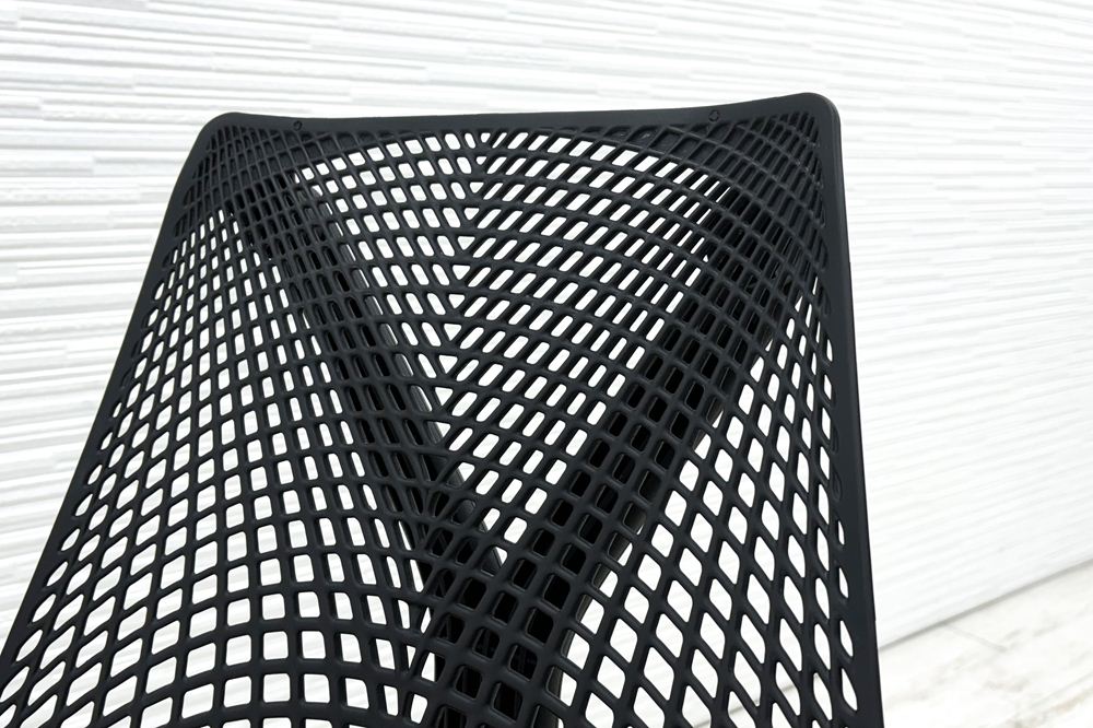 ハーマンミラー セイルチェア 中古 2018年製 ダークグリーン Herman Miller SAYL Chair 中古オフィス家具 可動肘の画像