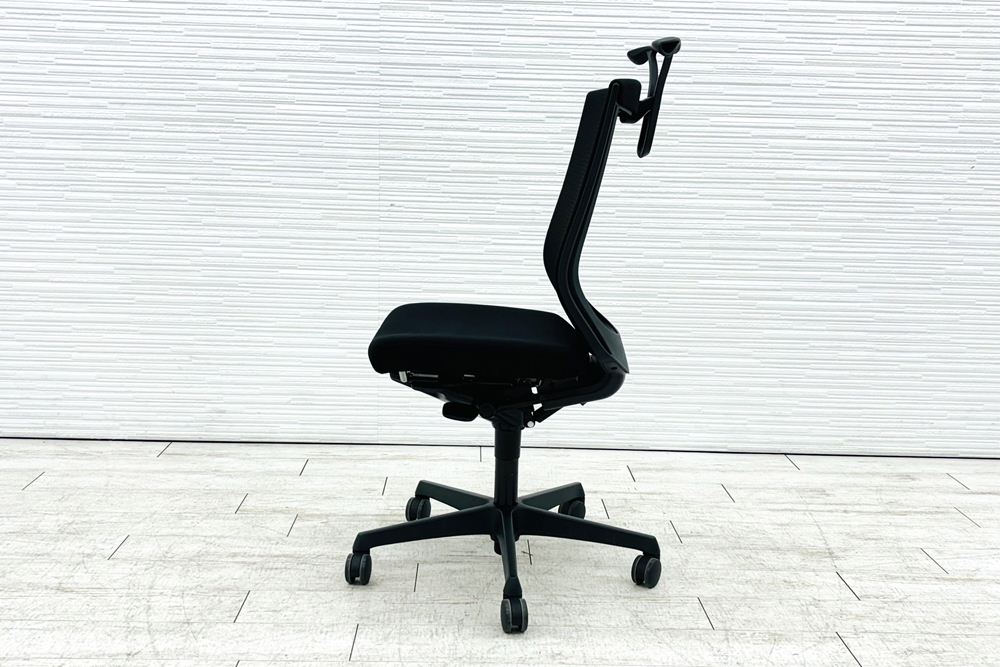 オカムラ エスクードチェア 中古 肘無 事務椅子 中古オフィス家具 OKAMURA ESCUDO ハイバック ブラックの画像