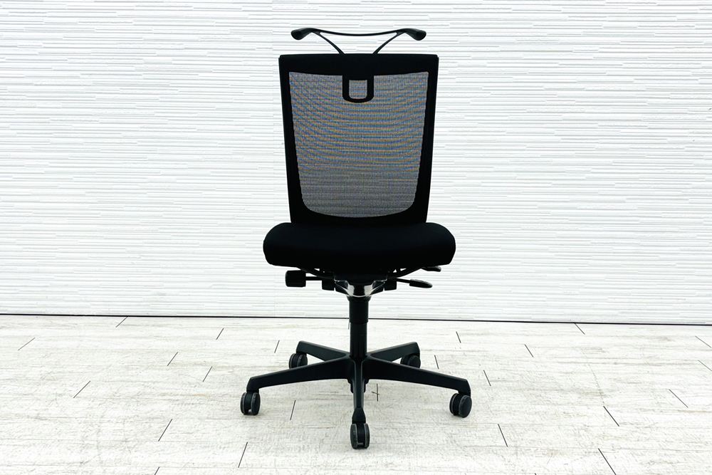 オカムラ エスクードチェア 中古 肘無 事務椅子 中古オフィス家具 OKAMURA ESCUDO ハイバック ブラックの画像