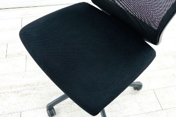 オカムラ エスクードチェア 中古 肘無 事務椅子 中古オフィス家具 OKAMURA ESCUDO ハイバック ブラックの画像
