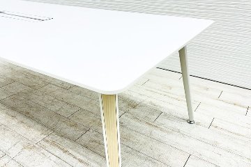オカムラ プリシード 中古 PRECEDE 大型会議テーブル 幅2400 ミーティングテーブル 会議机 中古オフィス家具 2400/1000/720の画像