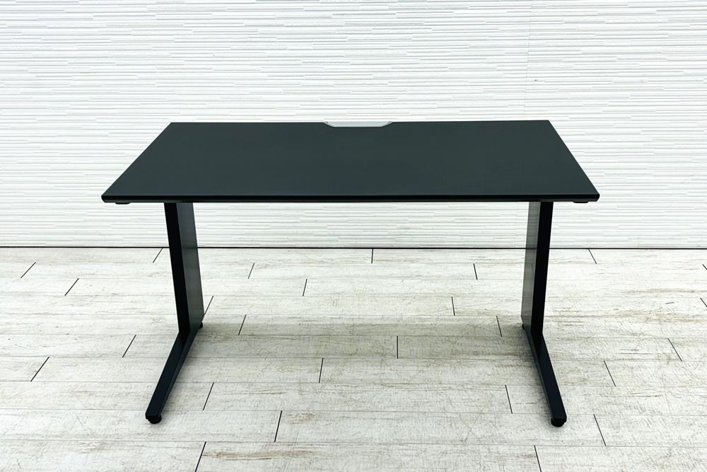 オカムラ プロユニット 中古 平机 ブラック 平デスク 事務机 Pro Unit 中古オフィス家具 1200/700/720の画像