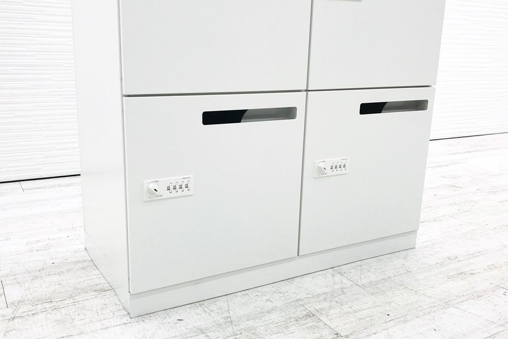 8人用ロッカー 8人用 スチール ロッカー 中古 コクヨ エディア メールボックス 中古オフィス家具 オートロックダイヤル錠 キャビネットの画像