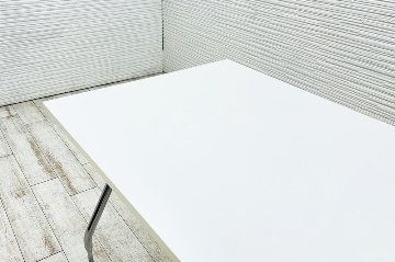 ヴィトラ アドホック Vitra 中古 小型会議テーブル 幅1600 ミーティングテーブル 会議机 中古オフィス家具 ホワイト 1600/800/720の画像