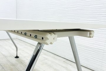 ヴィトラ アドホック Vitra 中古 小型会議テーブル 幅1600 ミーティングテーブル 会議机 中古オフィス家具 ホワイト 1600/800/720の画像