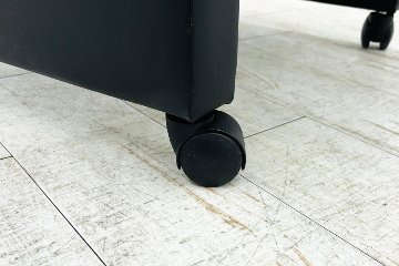 オカムラ ミーティングチェア 【6脚セット】 多目的チェア 中古オフィス家具 応接椅子 ソファ キャスター付 ブラックの画像
