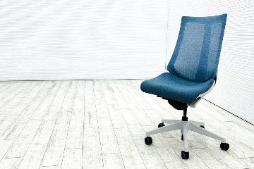 イトーキ アクトチェア 2020年製 中古 Act 肘無 事務椅子 ITOKI 中古オフィス家具 ダックブルーの画像