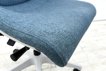 イトーキ アクトチェア 2020年製 中古 Act 肘無 事務椅子 ITOKI 中古オフィス家具 ダックブルーの画像
