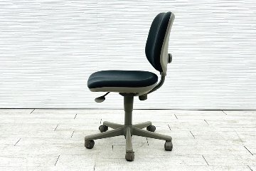 オカムラ CG-E(シージーイー)シリーズ 中古 肘無 オフィスチェア 中古オフィス家具 グレーの画像