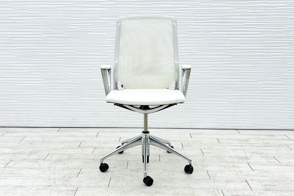 ヴィトラ メダチェア 中古 Vitra MEDA 革 固定肘 中古オフィス家具 デザイナーズチェア ホワイトの画像