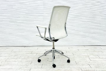 ヴィトラ メダチェア 中古 Vitra MEDA 革 固定肘 中古オフィス家具 デザイナーズチェア ホワイトの画像
