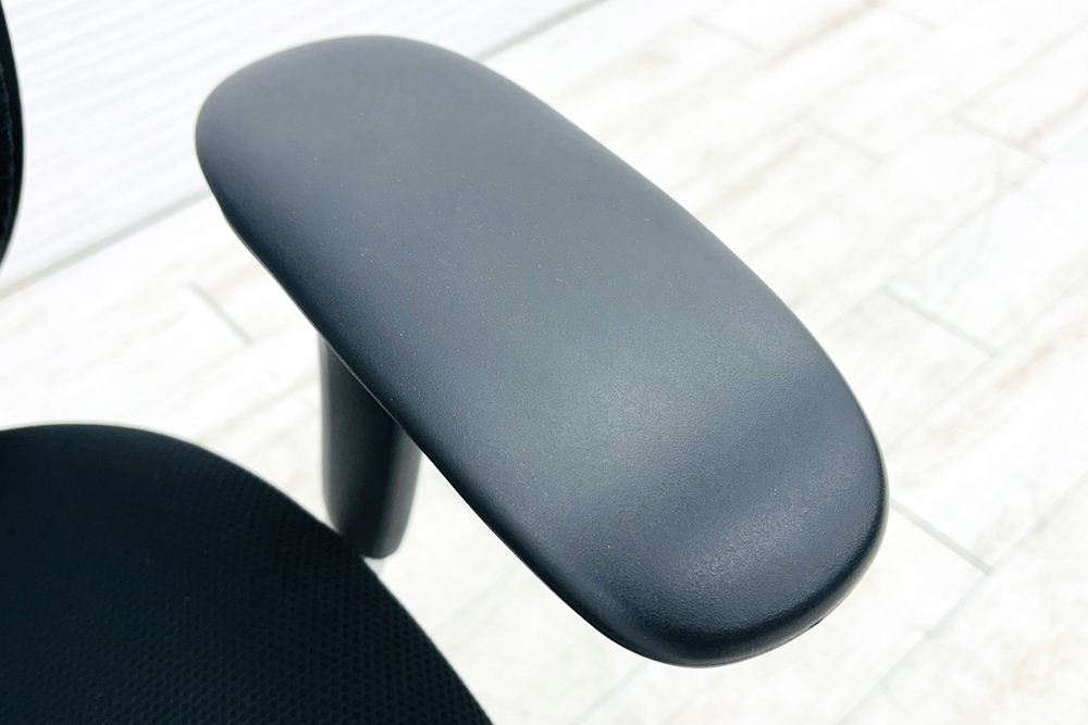 サブリナチェア オカムラ 中古 スマートオペレーション ヘッドレスト 中古オフィス家具 ブラック Sabrina Smart Operationの画像
