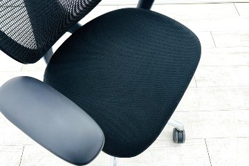 サブリナチェア オカムラ 中古 スマートオペレーション ヘッドレスト 中古オフィス家具 ブラック Sabrina Smart Operationの画像