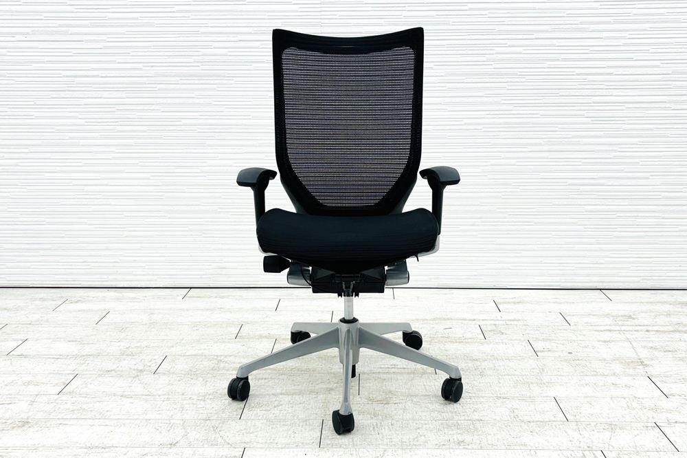 オカムラ バロンチェア 中古 2019年製 OKAMURA Baron ブラック ハイバック 可動肘 中古オフィス家具 メッシュの画像