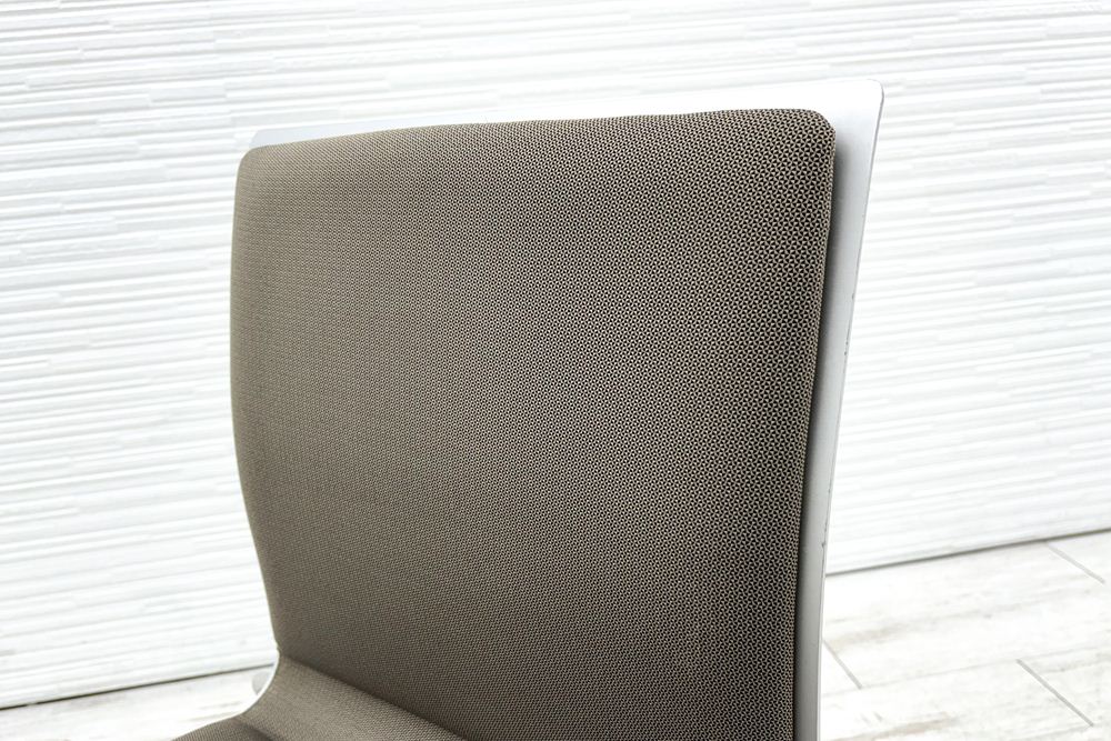 BLA STATION ブローステーション 北欧 フィンランド ミーティングチェア パイプ椅子 中古 スタッキングチェア 中古オフィス家具の画像