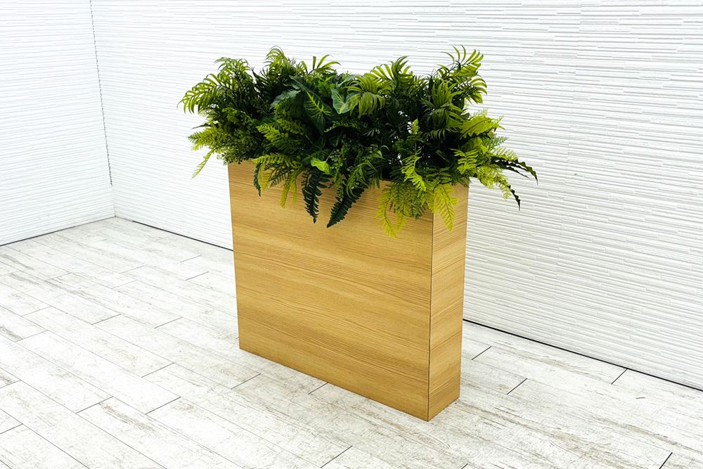 プラントボックス 造花付き 中古 フェイクグリーン 間地切り 中古オフィス家具 フラワースタンド 900/210/800の画像