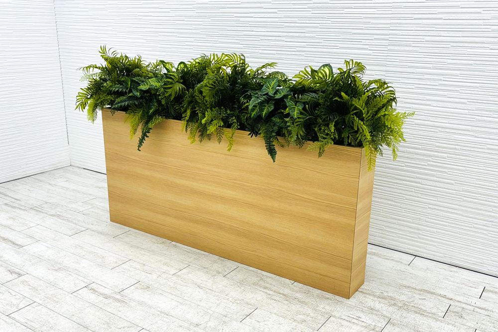 プラントボックス 造花付き 中古 フェイクグリーン 間地切り 中古オフィス家具 フラワースタンド 1800/210/800の画像