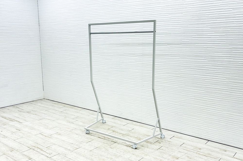 オカムラ コートハンガー GO-DO ゴド キャスター付 ハンガーラック 中古オフィス家具 ホワイト 1200/570/1750の画像