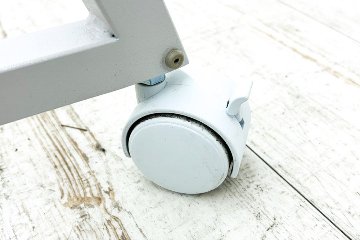 オカムラ コートハンガー GO-DO ゴド キャスター付 ハンガーラック 中古オフィス家具 ホワイト 1200/570/1750の画像