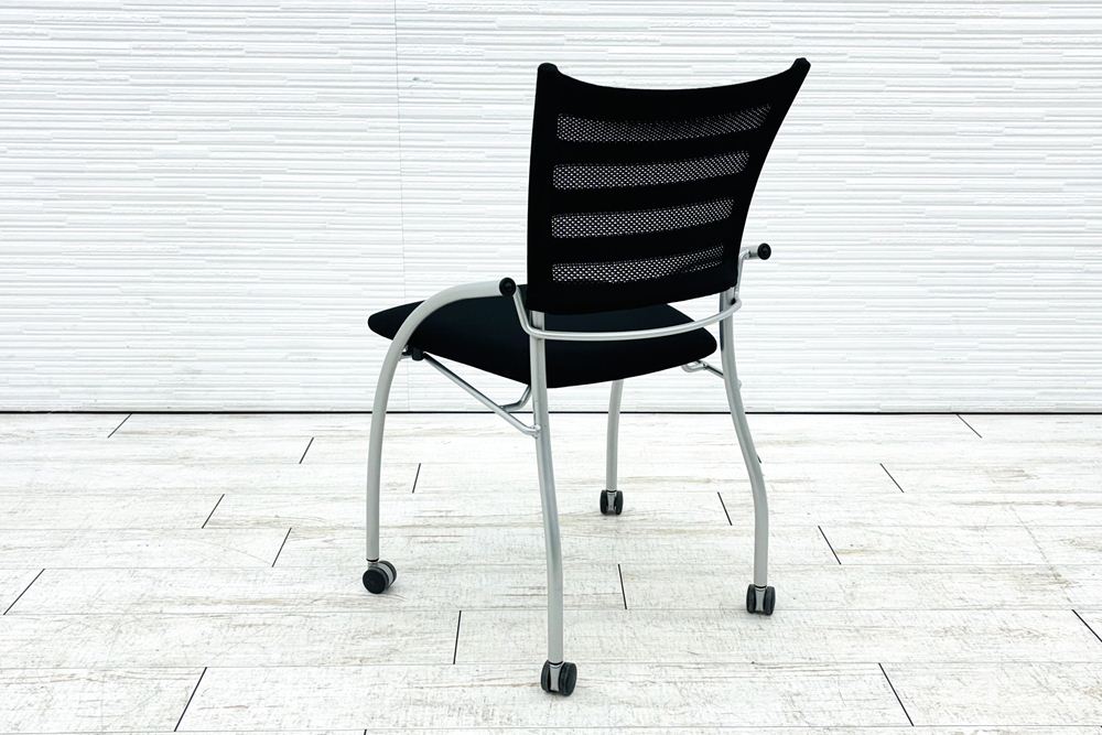 プリエ2 イトーキ 多目的チェア 中古 会議椅子 ミーティングチェア 中古オフィス家具の画像