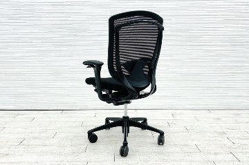 コンテッサチェア 中古 2017年製 オカムラ Contessa 可動肘 中古オフィス家具 事務椅子 エグゼクティブチェア ブラック の画像