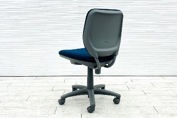 オカムラ ビラージュ 中古 肘無 ローバック 事務椅子 中古オフィス家具 ネイビーの画像