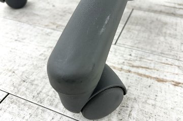 オカムラ ビラージュ 中古 肘無 ローバック 事務椅子 中古オフィス家具 ネイビーの画像
