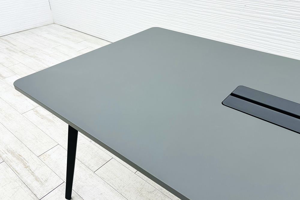 内田洋行 レムナ 会小型議テーブル ミーティングテーブル 中古 幅1800 中古オフィス家具 1800/900/720の画像