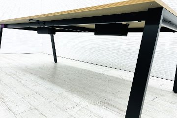 プラス/PULS MRフリースタイルデスク 中古 フリーアドレス 中古オフィス家具 2400/1200/720の画像
