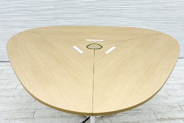 コクヨ Franka(フランカ)シリーズ 中古 三角形 会議テーブル ミーティングテーブル 中古オフィス家具 1700/1700/900の画像